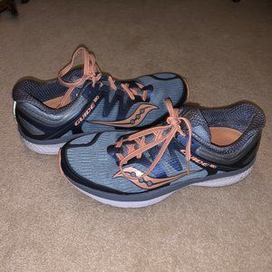 Saucony Peach/Slate Guide ISO Running Shoes